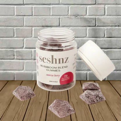 Seshnz Sunrise Berry 10g mushroom gummies 20-count jar